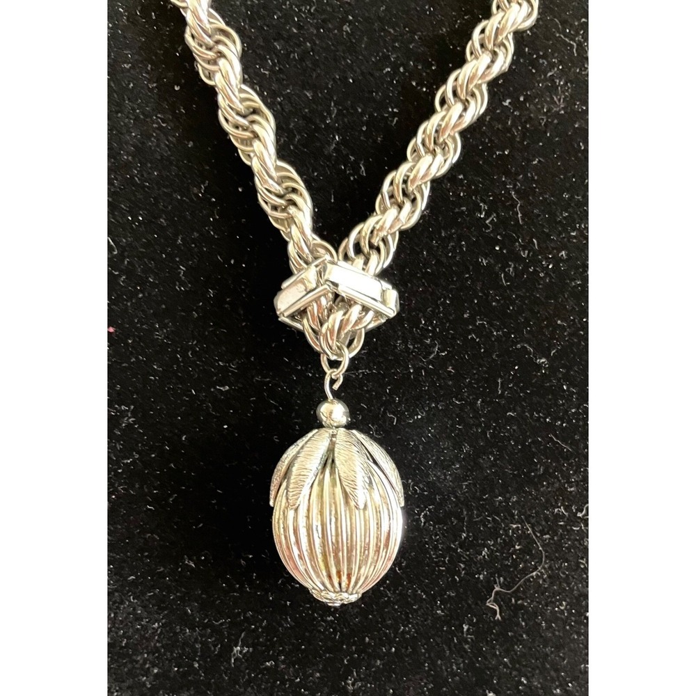 Flower Bud Necklace Adjustable Textured Vintage Link Silver Colored Chain 27"